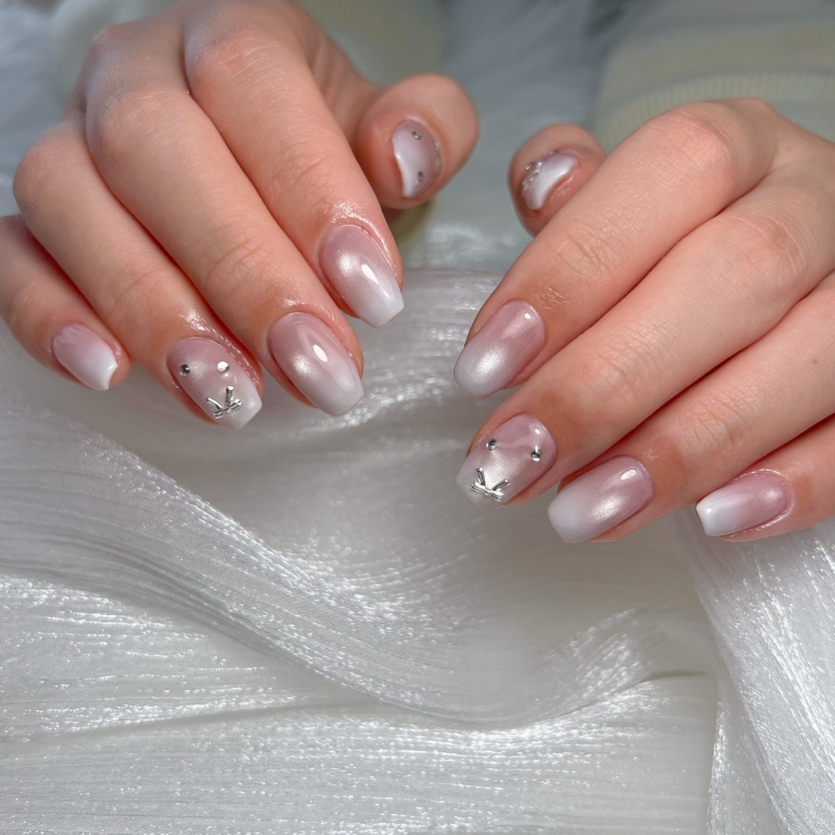 オーロラ × クロスパーツ